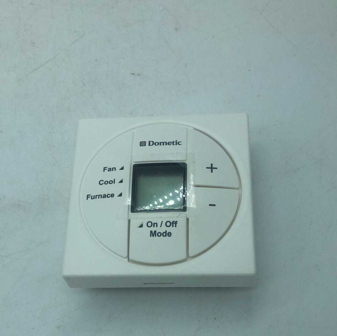 DOMETIC, NEW Dometic 3313195.000 Digital AC Wall Thermostat White