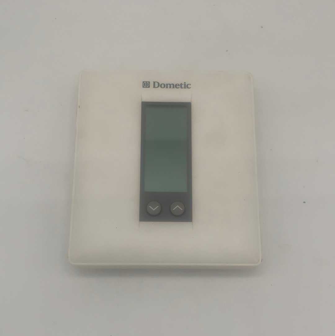 DOMETIC, NEW Dometic Duo-Therm 3309705.022 Digital AC Wall Thermostat White