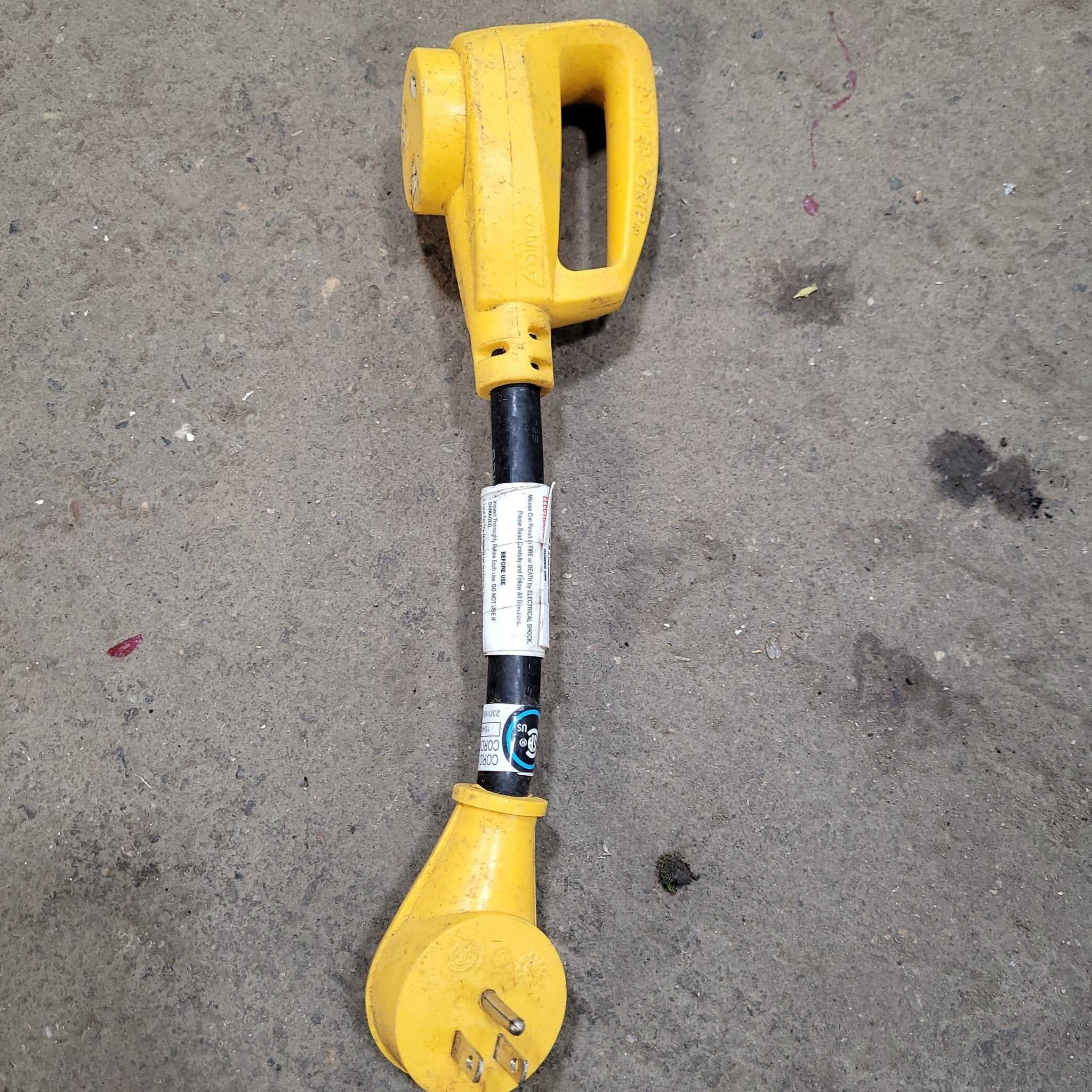 Camco, Used Camco 15AM/30AF Power Grip Dogbone - 12" 125V/1875W