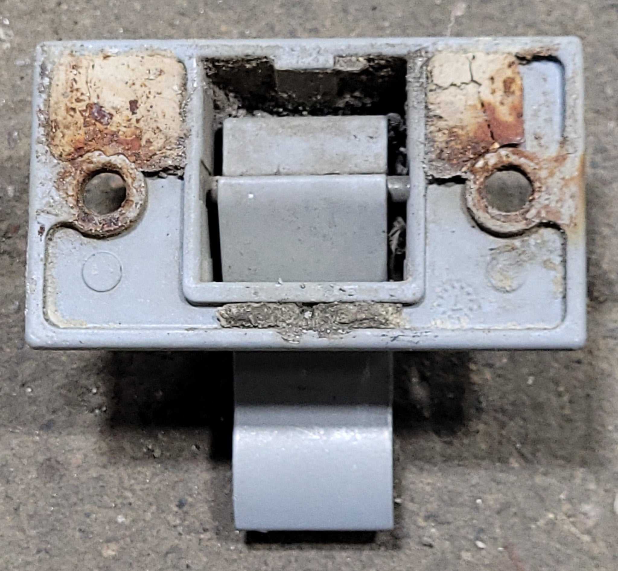 Dometic / A&E, Used Dometic Awning Bottom Mounting Bracket